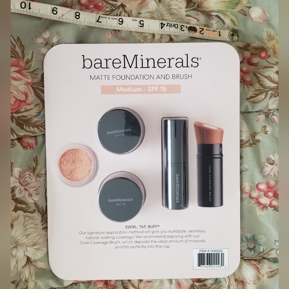 NIB Bare Minerals Matte Foundation And Brush Medium SPF 15